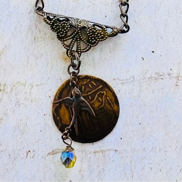 Bundle of 16 Brass Filigree Butterflies/Jewelry Making - Picture 6 of 9